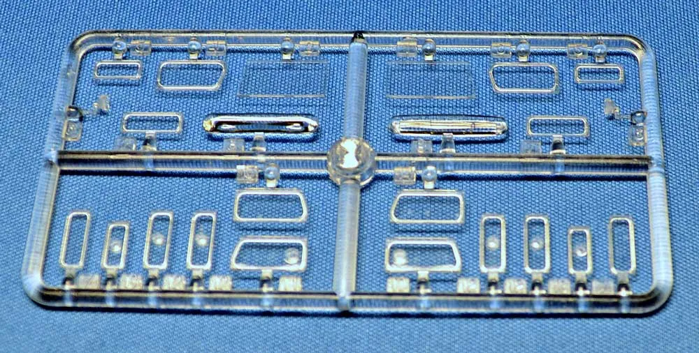 Ace Military 1/72 STS Tiger 233014 Armored Vehicle Kit