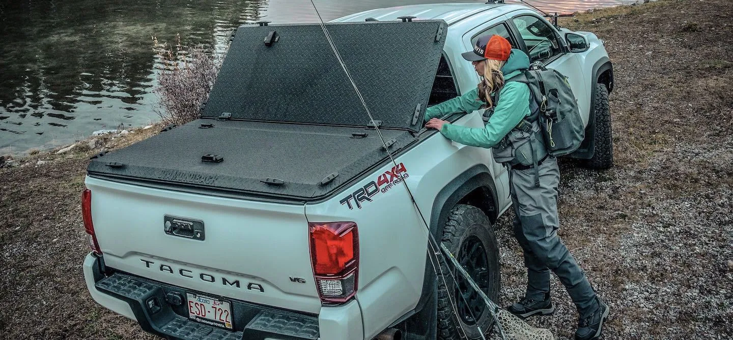 DiamondBack 2007-2021 Toyota Tundra SE Tonneau Cover