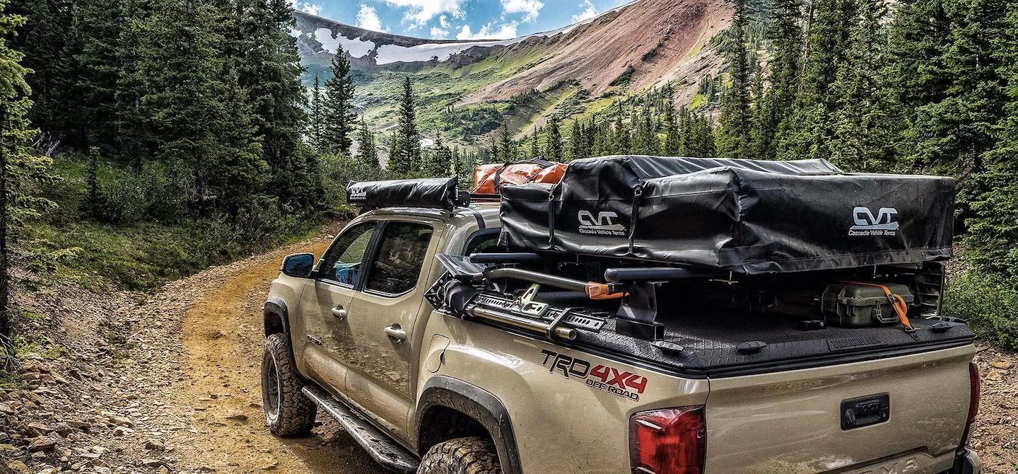 DiamondBack 2007-2021 Toyota Tundra SE Tonneau Cover