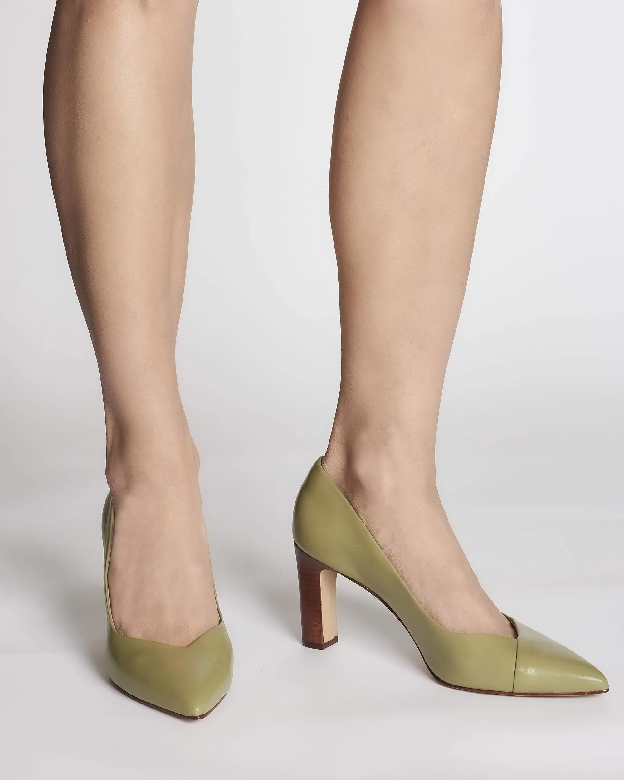 Soft Leather Medium Wood Heel Pumps